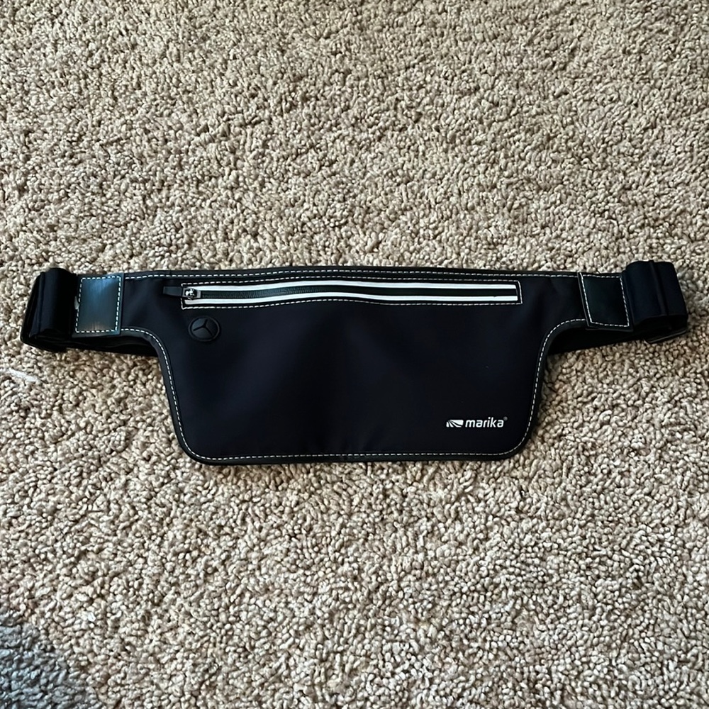 Marika black adjustable waist, reflective running fanny pack new